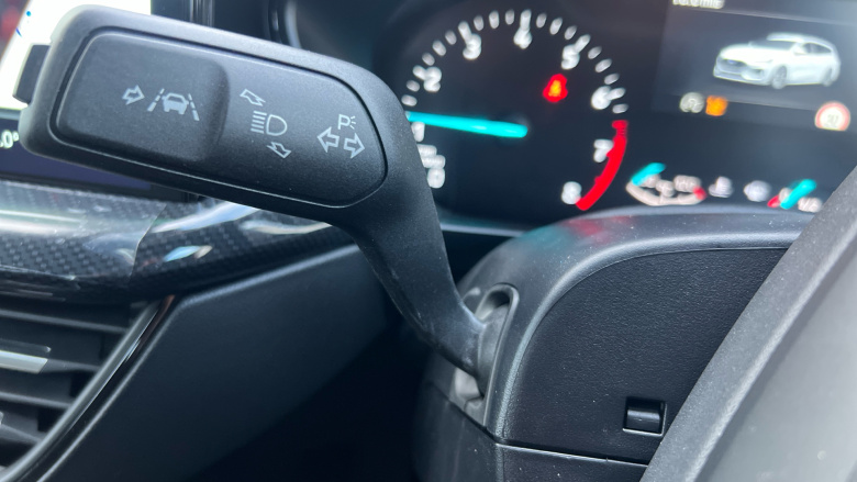 Ford Focus 1.0 EcoBoost Hybrid mHEV 155 ST-Line 5dr Auto Petrol Estate